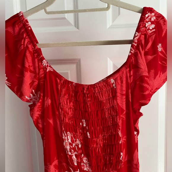 Chelsea28 floral slit mid length dress in excellent condition - Picture 4 of 4